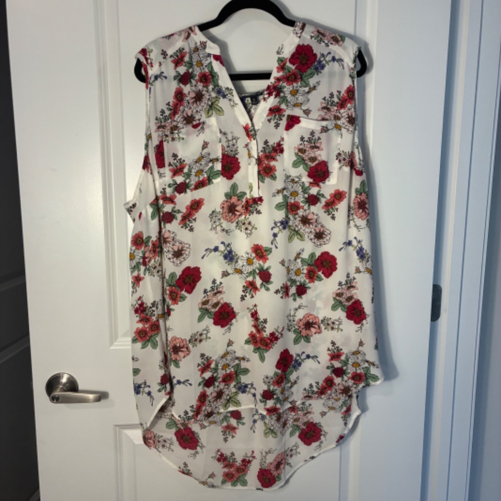 Torrid Size 3 Floral Harper Georgette Sleeveless Blouse